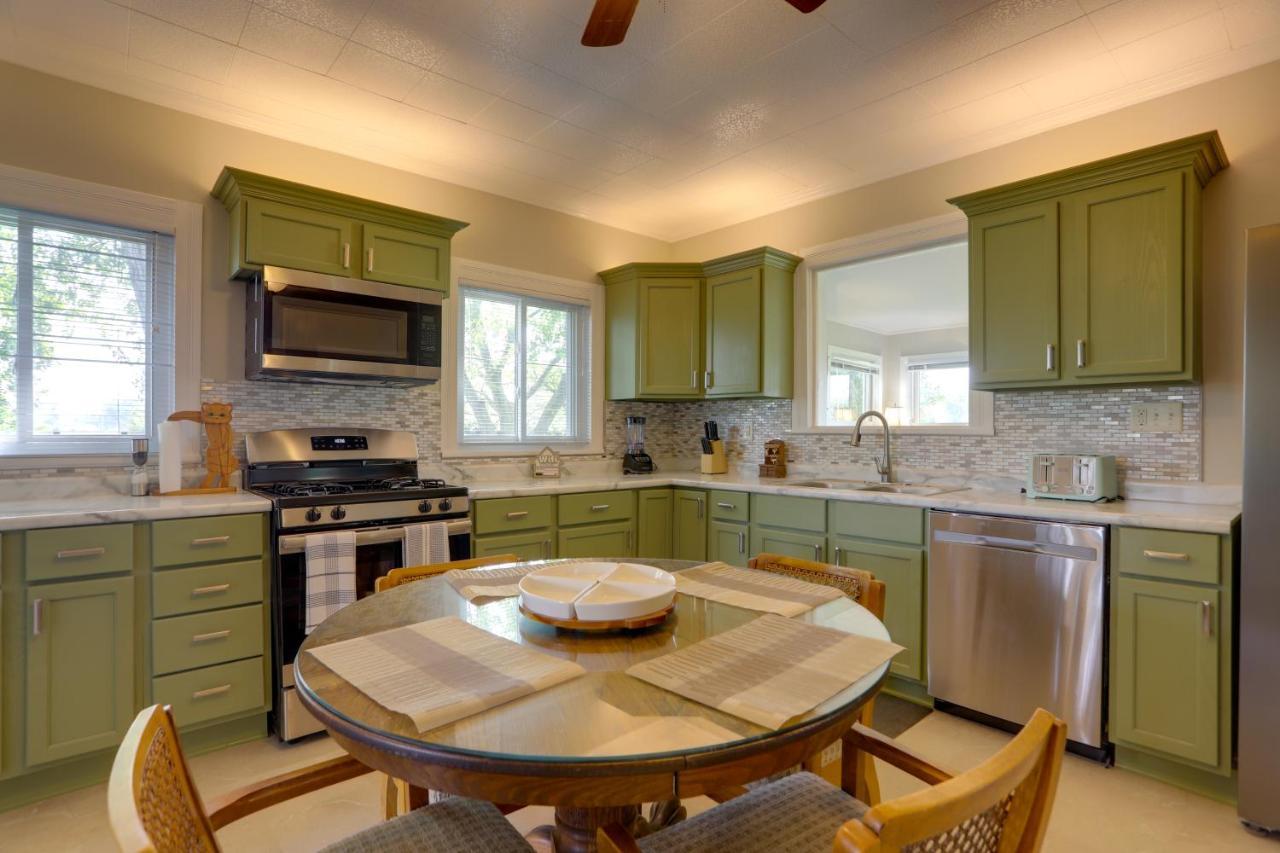 Welcoming Port Clinton Vacation Rental! 외부 사진