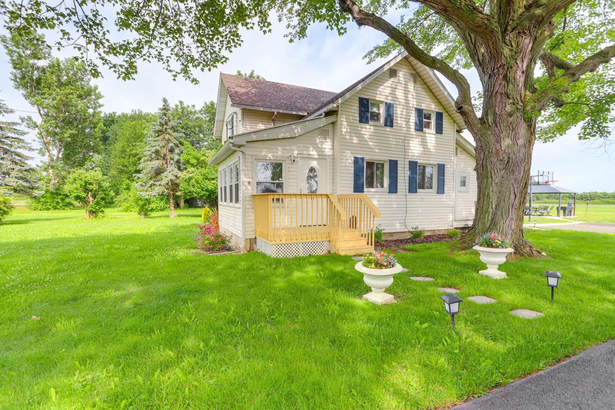 Welcoming Port Clinton Vacation Rental! 외부 사진